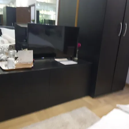 Apartament Mirrors Mega Mall National Arena